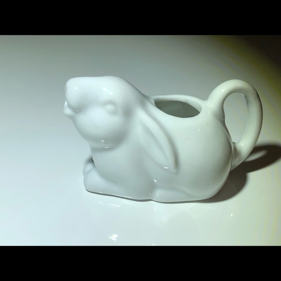Easter bunny Vintage white ceramic rabbit creamer - Picture 7 of 8